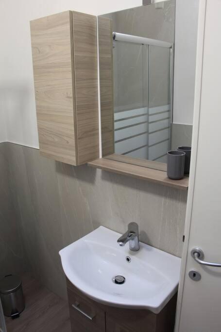Apartament Casa Smeraldo San Giovanni Lupatoto Zewnętrze zdjęcie